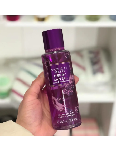 Victoria's Secret Santal Berry Cassis & Sandalwood Mist 250ml - TheBeautyCool