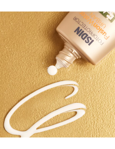 Isdin Fusion Water Urban SPF 30 50ml - TheBeautyCool
